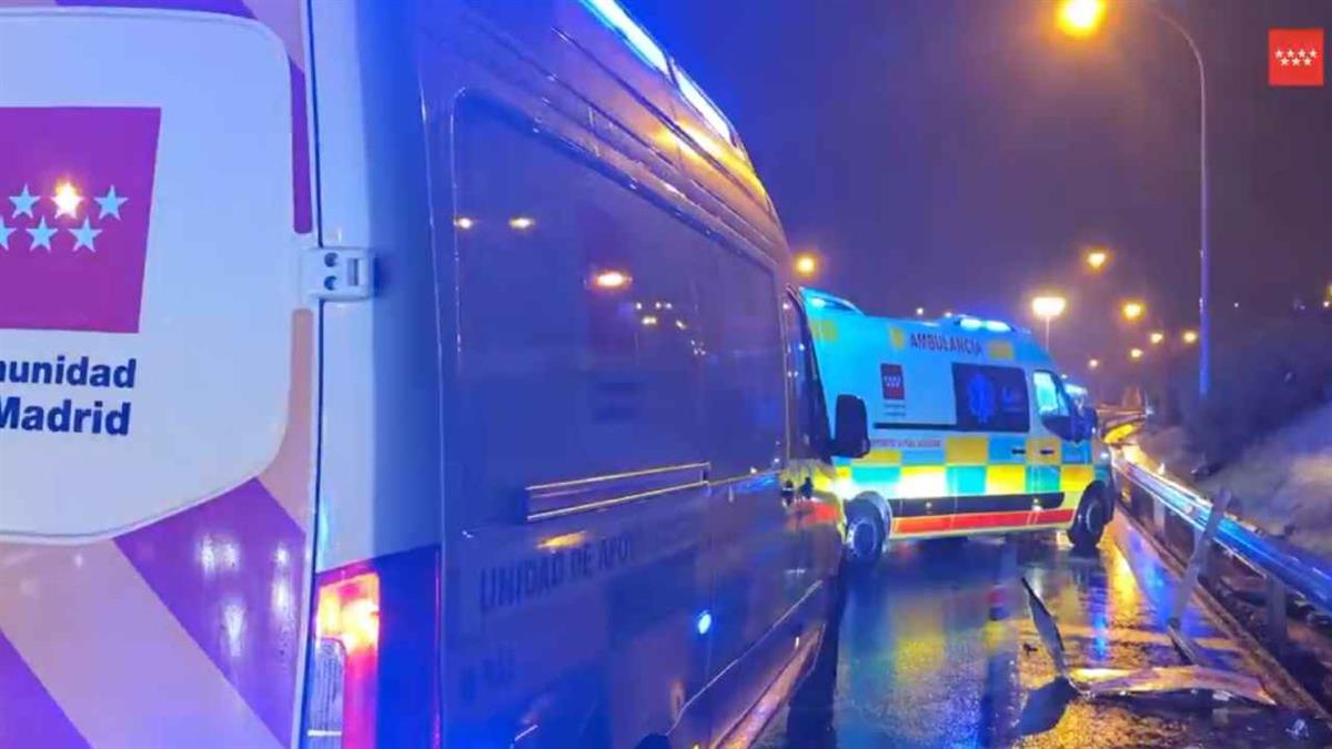 Los bomberos han tenido que excarcelar a dos de los heridos 