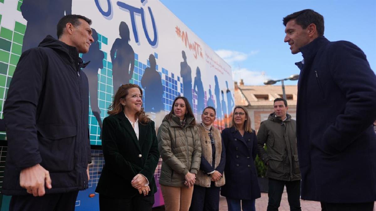 La localidad recibió la visita de la consejera de Sanidad, Fátima Matute