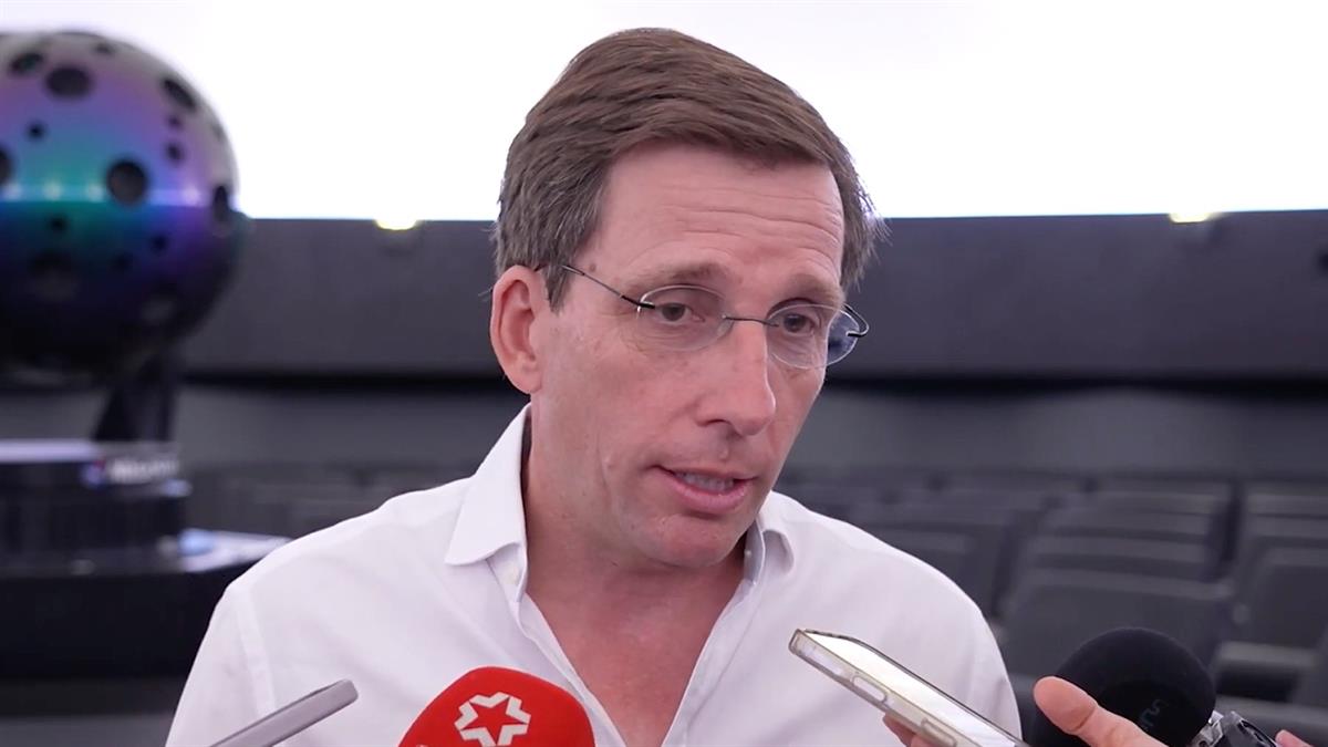 El alcalde confirma que el Ayuntamiento recuperará el edificio tras la "nefasta gestión" de Irene Lozano