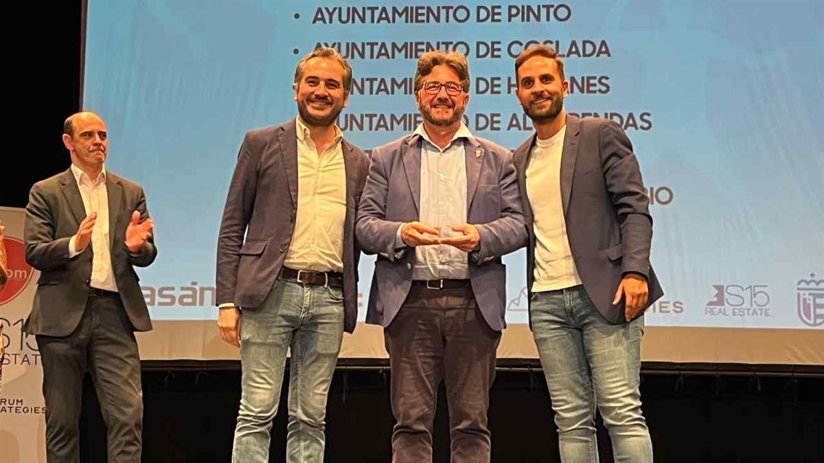 Una ceremonia donde también han sido distinguidos el Club Balonmano Pinto