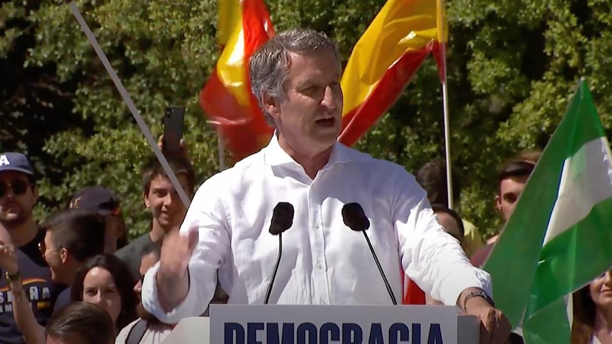 El presidente del Partido Popular defiende la unidad de los españoles frente a la "degradación que estamos viviendo"