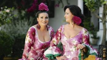 La programación está centrada en la tradición, la cultura y la convivencia vecinal