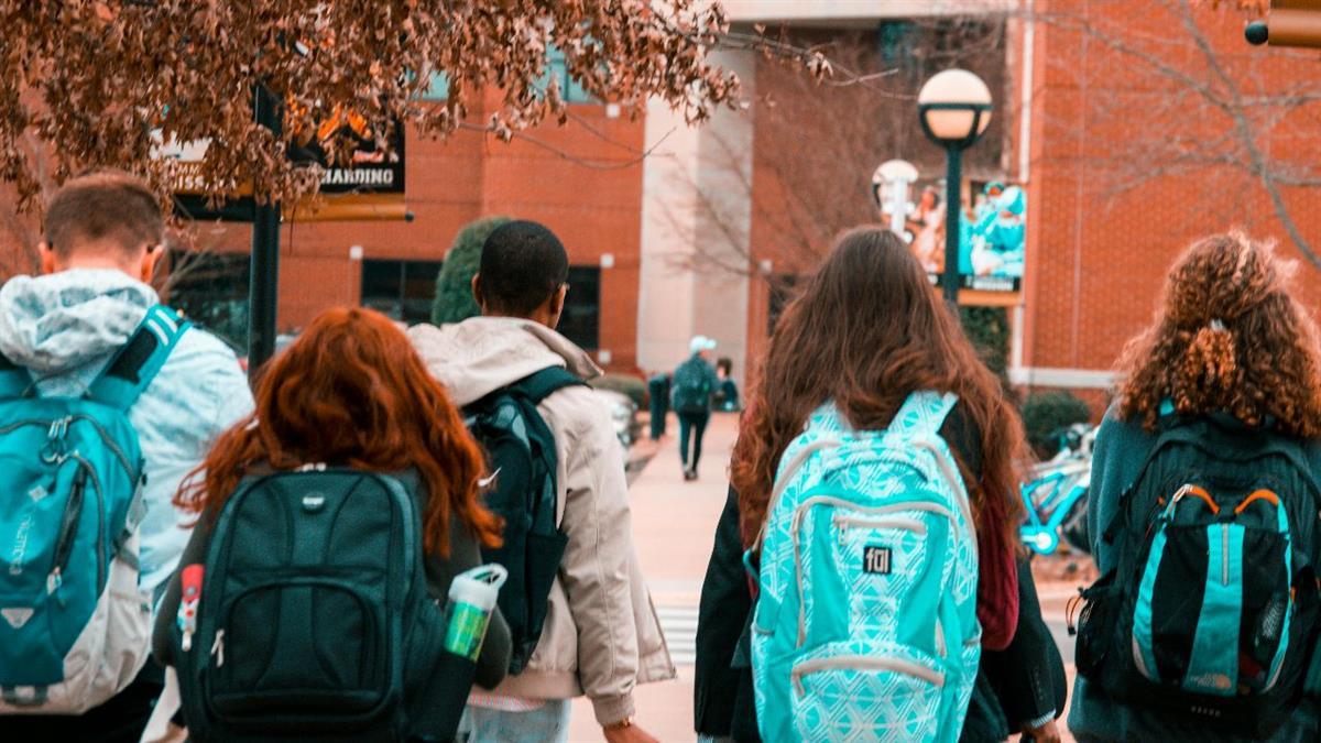 Esta cita que se celebra el 11 y 12 de marzo en el José Saramago ofrece información a los estudiantes de los institutos para que puedan elegir su itinerario académico