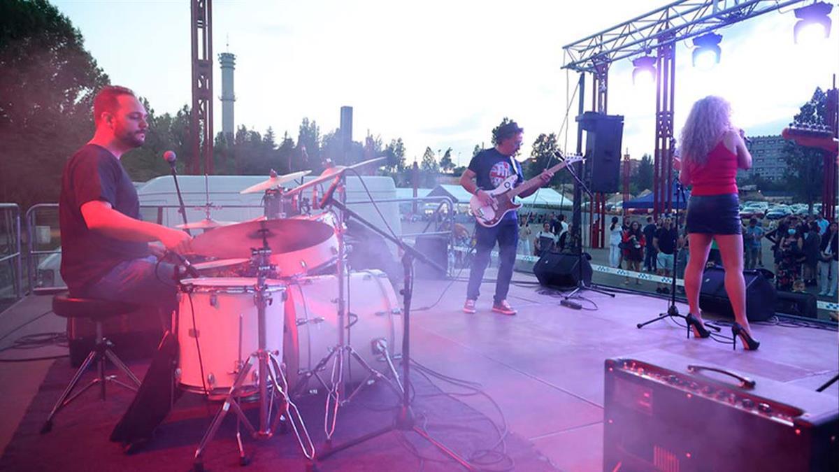 Evento de música en directo a través de la Concejalía de Juventud, en colaboración con Festea y los grupos locales