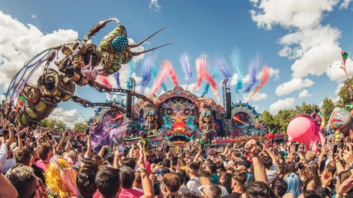 Desde el PSOE han denunciado que dispondrán de todo el espacio para su uso privado sin abonar ninguna cantidad 