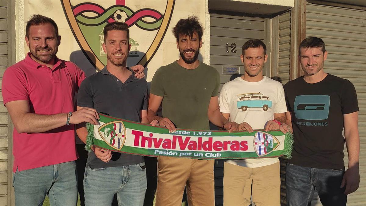 El capitán renueva y Sergio del Pino, Fabre y Magán vestirán, un año más, la camiseta del club