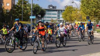 Unos 800 cicloturistas rodaron por el municipio tricantino