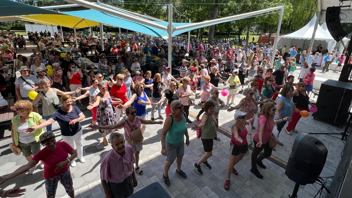 Actuará ‘Raya Real’, habrá talleres interactivos, baile, charanga y actividades de animación