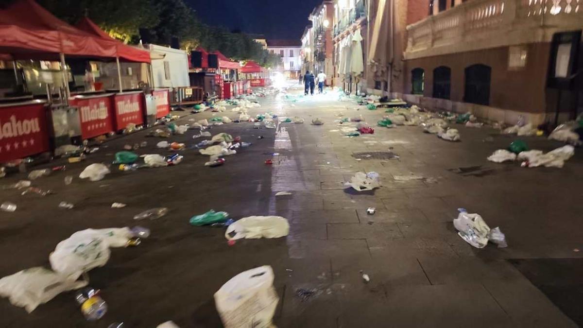 Desde la formación han denunciado "conciertos vacíos, toros desangelados y peñas ninguneadas"