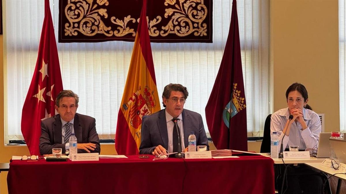 El concejal ha hecho balance de los últimos festejos durante el Pleno del distrito
