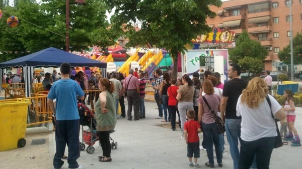 Música, baile y actividades infantiles en las Fiestas del Barrio de la Asociación Vecinal Jarama 