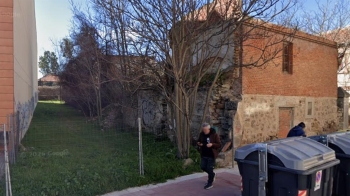 El PSOE pide tapiar y vigilar un edificio municipal abandonado tras denunciar fiestas y posibles delitos sexuales