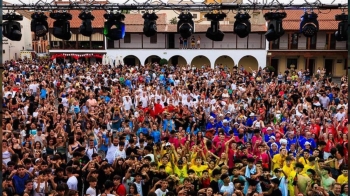 Las peñas, los festejos taurinos y los actos religiosos también protagonizan la programación