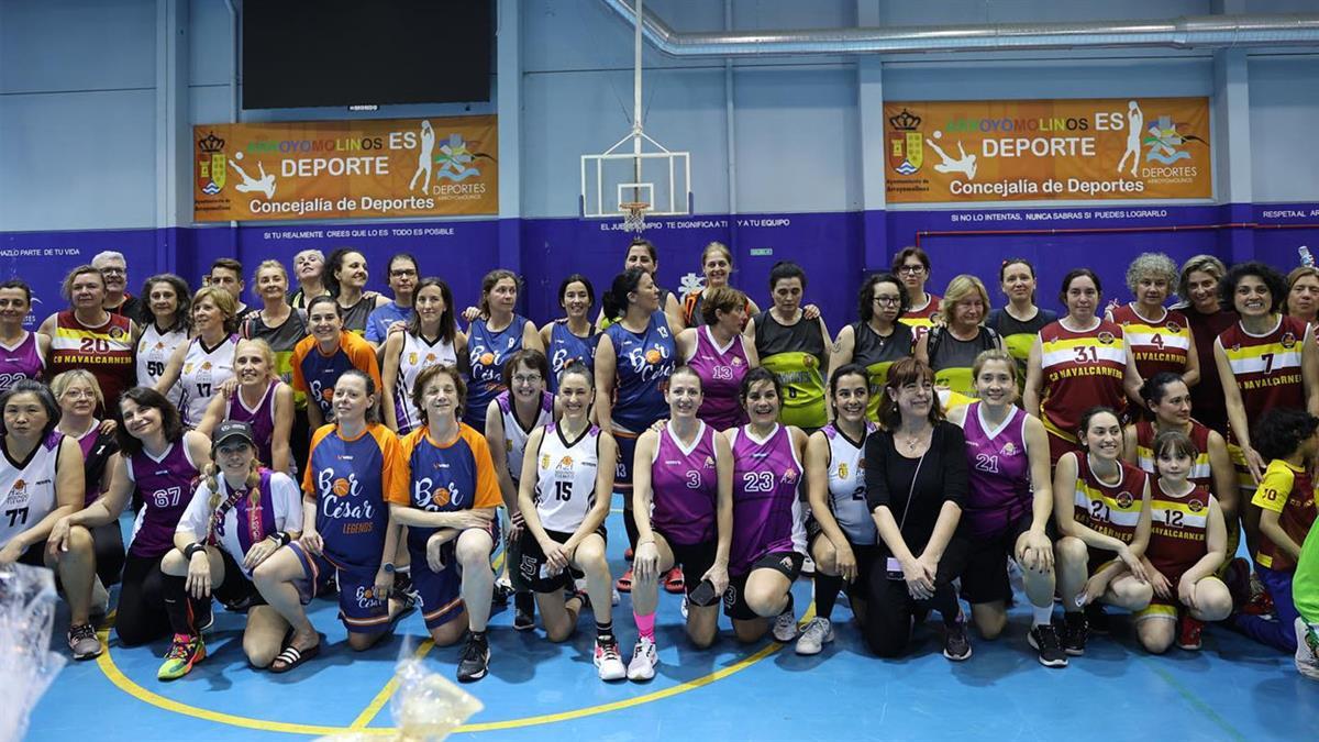 El V torneo benéfico de baloncesto de veteranos cosechó gran éxito de participación