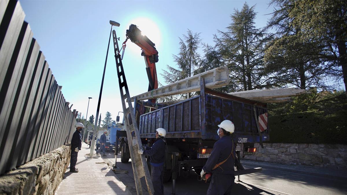Se han retirado un total de 1.678 metros de cable aéreo