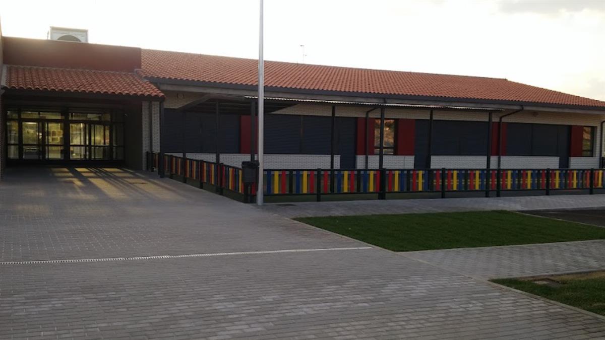 Tras años de lucha por parte de padres y alumnos el colegio estará completo para el próximo curso