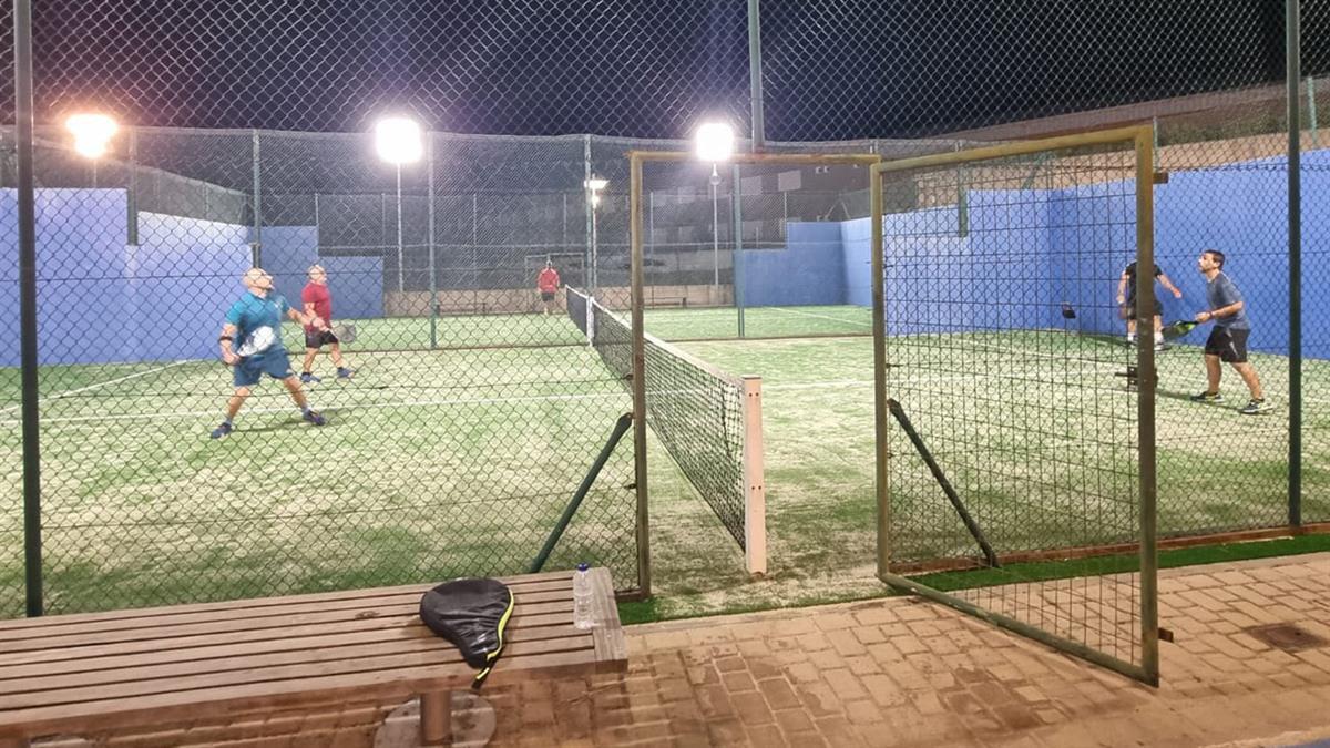 El Ayuntamiento asegura que el césped ya está renovado