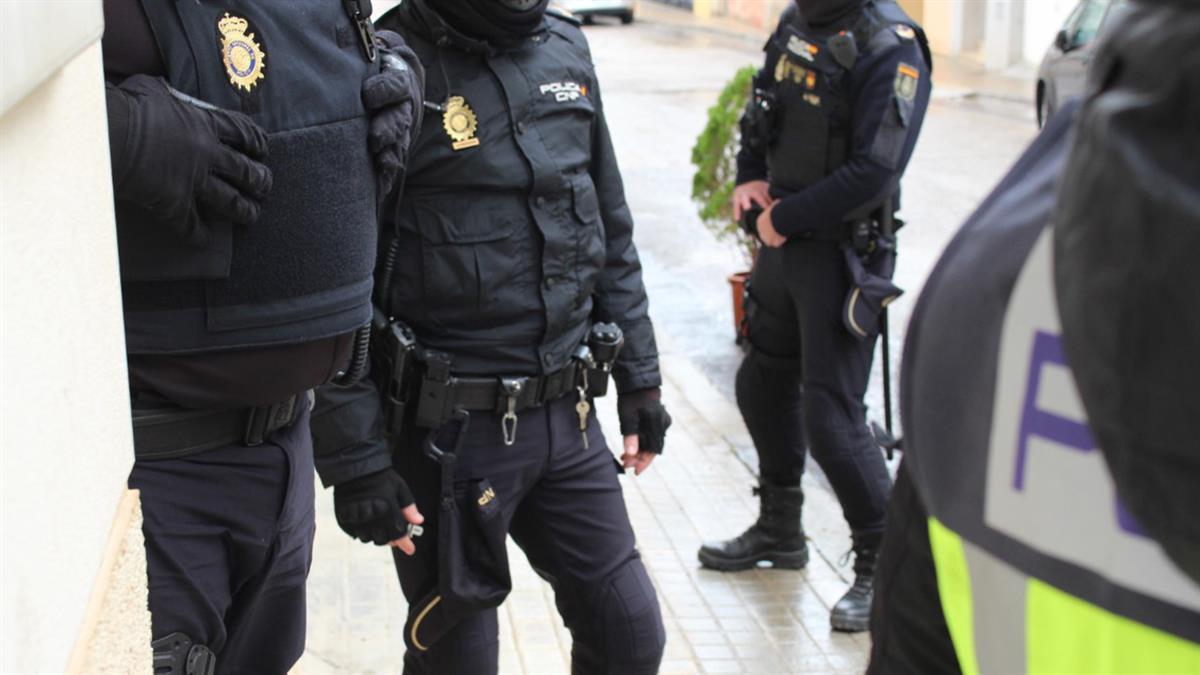 Varios agentes dan con su estructura de financiación y la desmantelan