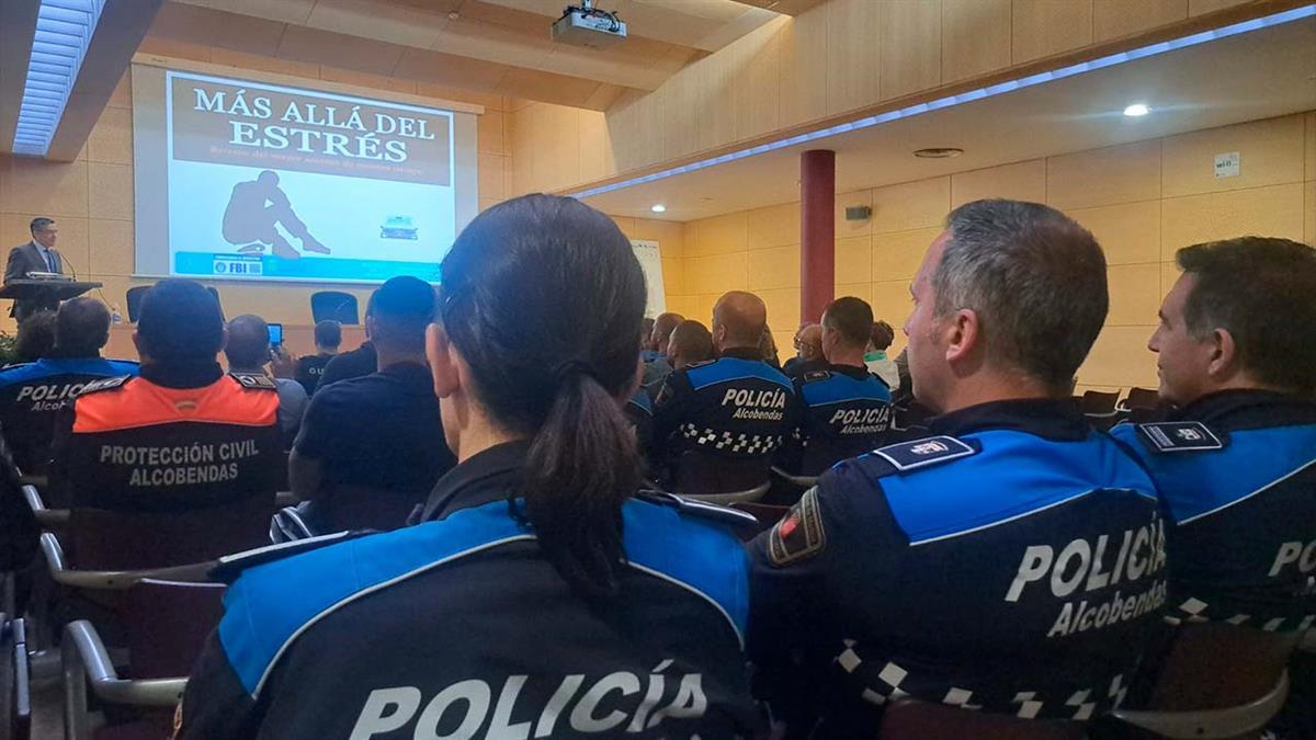 El proyecto buscará potenciar el bienestar emocional y la salud mental de todos y cada uno de los policías locales del municipio