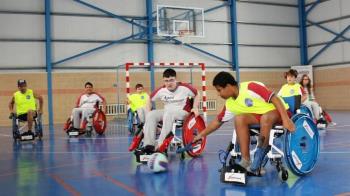 La concejala de Deportes, Clara Polonio, invita a todos a participar en un evento el 2 de febrero