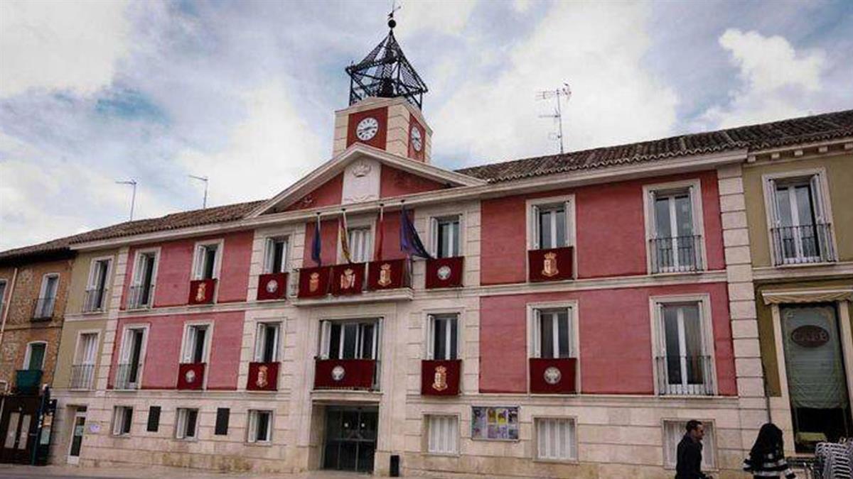 Los socialistas señalan que dos de las aspirantes guardan relación con el Presidente del Tribunal