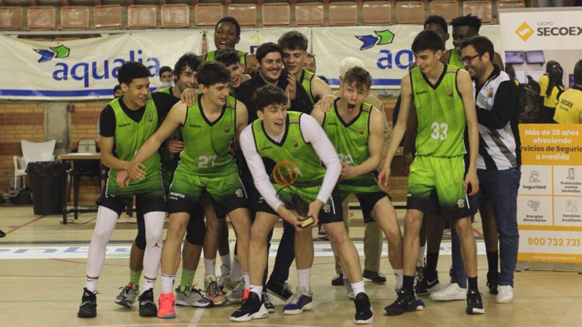 Consiguió endosarle un 76-54 al Estudiantes en la final