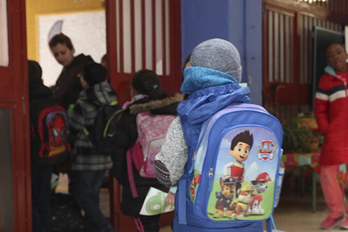 Los programas "Amanecer" y "Atardecer" ofrecen a las familias actividades para sus hijos fuera del horario lectivo 