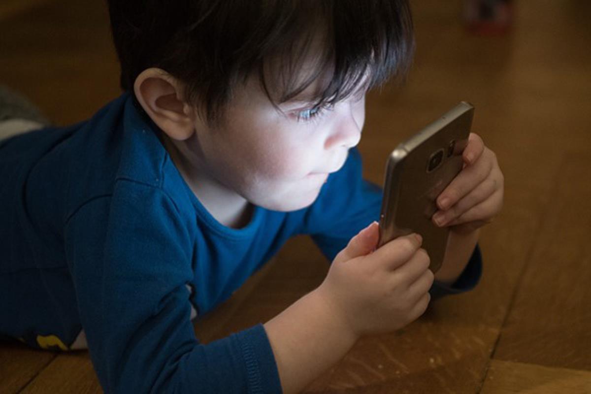 Los 370 dispositivos que recibieron los escolares durante la pandemia ya están devolviéndose