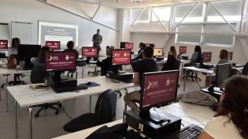 El Ayuntamiento estrena en el CIFE un servicio gratuito de asesoramiento para autónomos y microempresas dentro del programa ‘Fuenlabrada Dinámica’