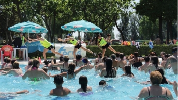 El Ayuntamiento programa dos actividades especiales en las piscinas los días 3 y 5 de julio para dar la bienvenida al verano