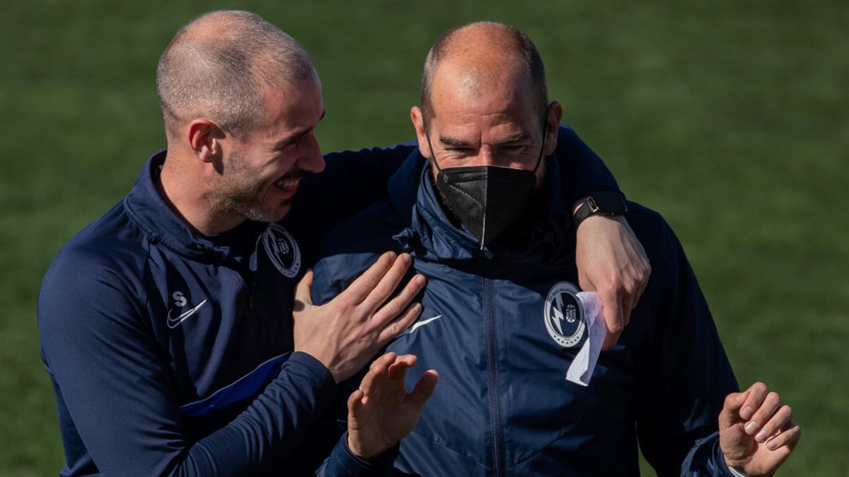 El partido se celebró en el  Estadio Román Valero