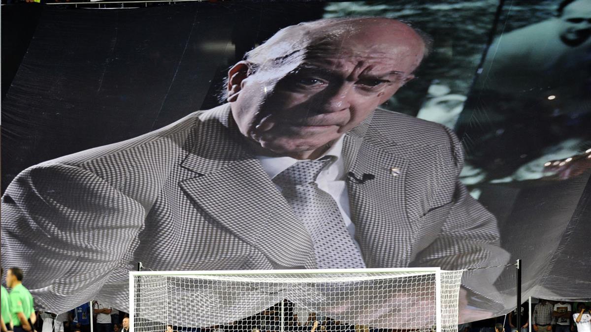 Desde los más actuales a leyendas inmortales, hasta seis veces han levantado la orejona algunos jugadores