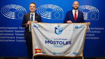 El alcalde recogió el título de Ciudad Europa del Deportes 2026