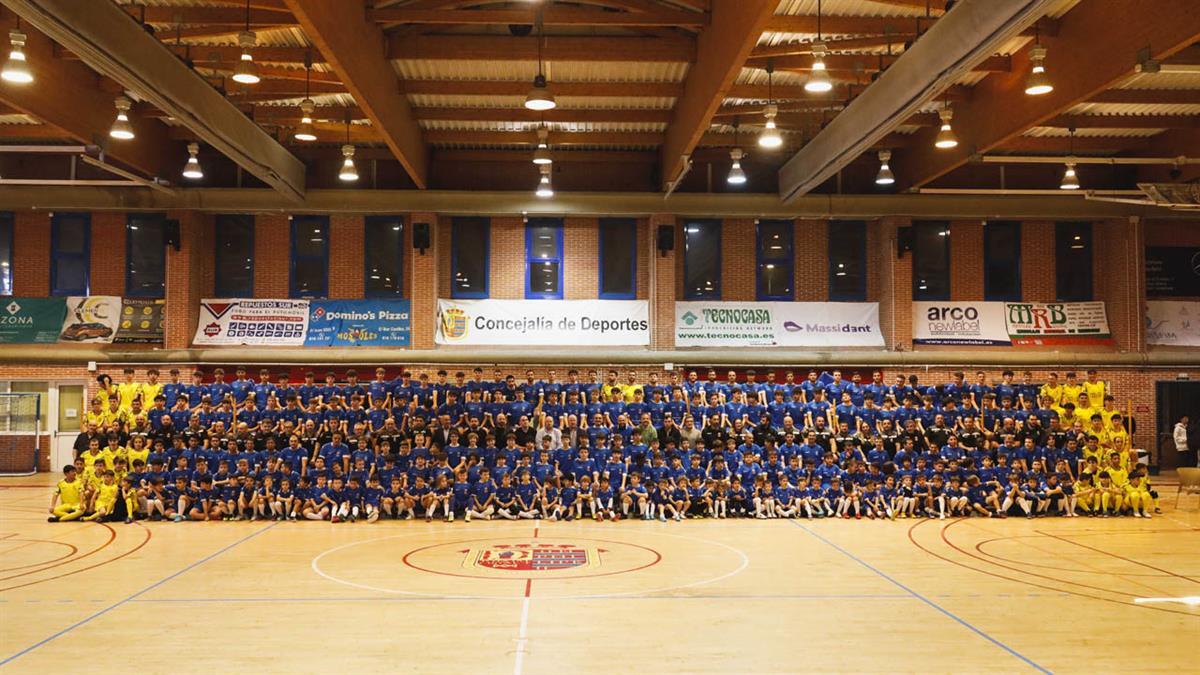 Durante el evento se entregaron diversos trofeos y se concedieron varias distinciones