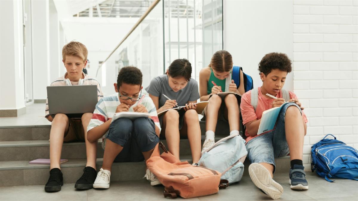 El Ayuntamiento ha publicado el listado definitivo de admitidos de sus becas escolares 