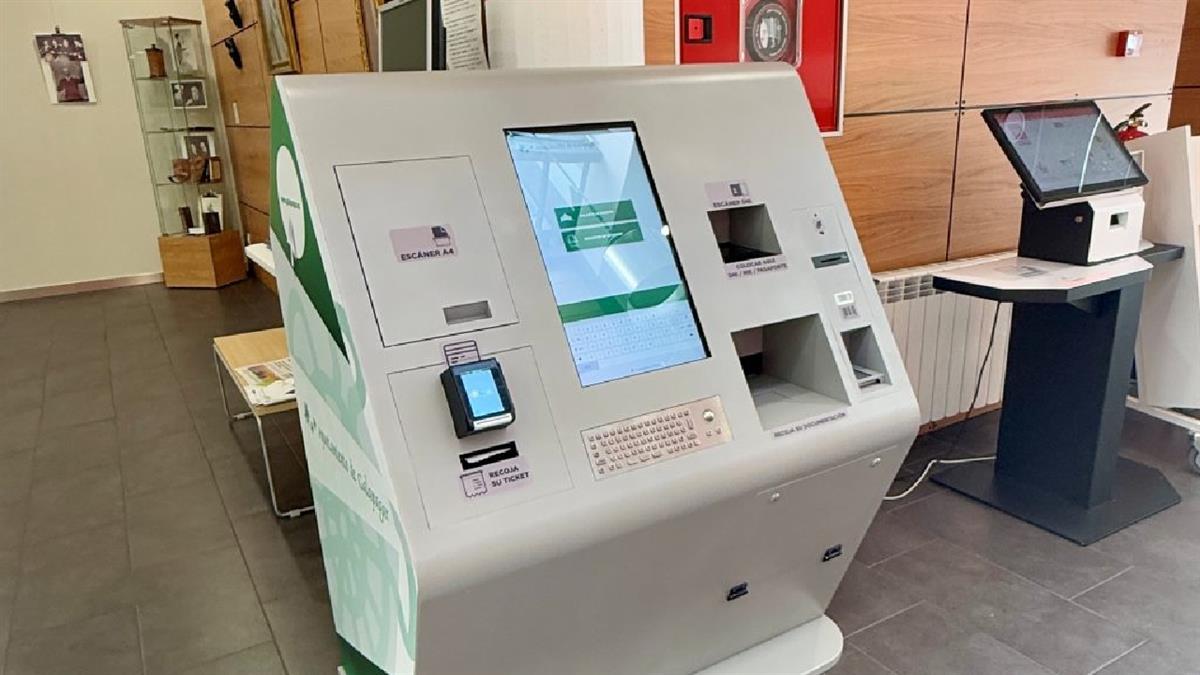 El primer punto se ha instalado en la Biblioteca Ricardo León 