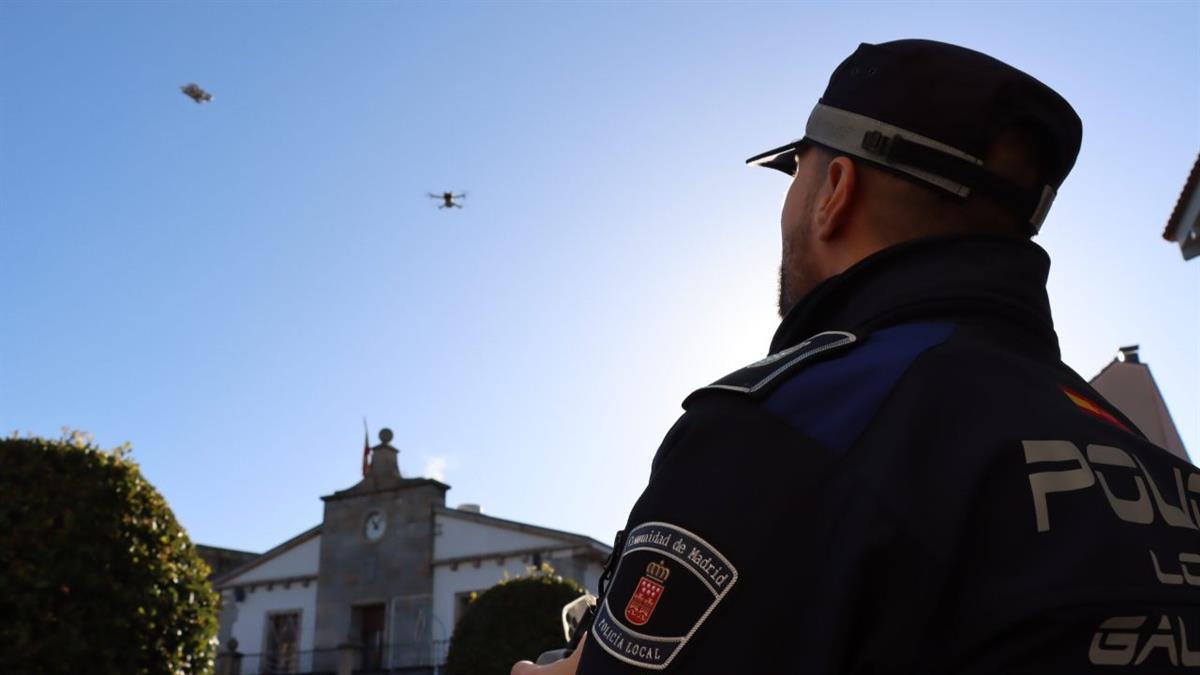 El Ayuntamiento pone en marcha una nueva unidad de vigilancia que sobrevolará el municipio