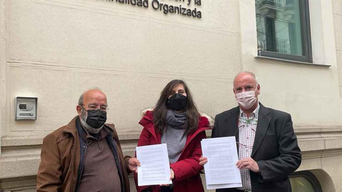 El partido ha tomado esta decisión tras el "caso Danone" y el terreno comprado por la Universidad de Planeta