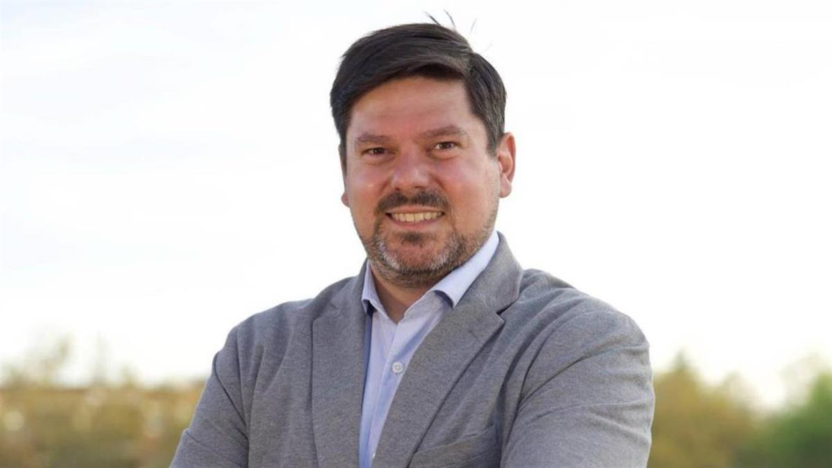 Pasará a ser concejal "no adscrito" 