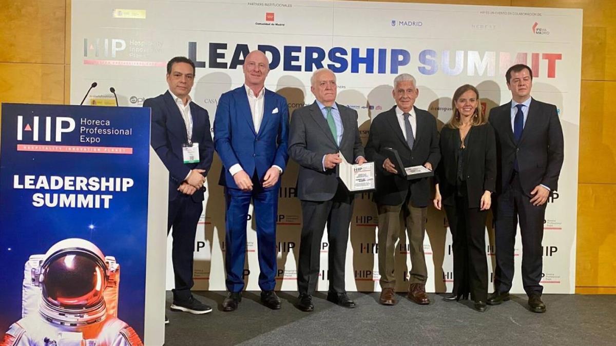 Maíllo participa en el homenaje de FACYRE a mujeres chefs