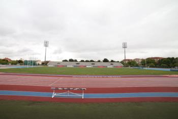 La Federación Española de Atletismo elige el polideportivo Juan de la Cierva de Getafe para celebrar la previa de los JJOO de Tokio. 
