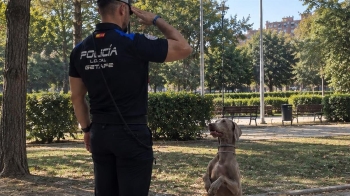 La Policía Local suma un braco a sus labores de prevención y seguridad, mientras una campaña de tráfico detecta 27 infracciones por distracciones al volante