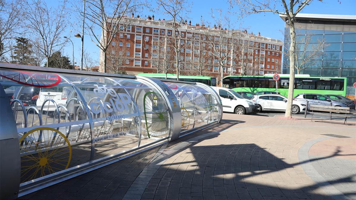 Se trata de seis aparcamientos cubiertos con diez plazas cada uno de ellos