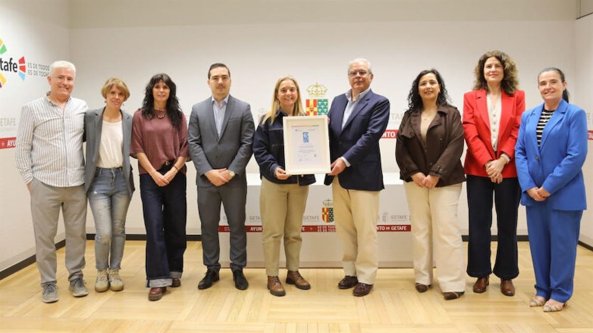 La ciudad registra su mejor dato de empleo desde 2007 mientras la Agencia Local de Empleo y Formación recibe el sello EFQM 400+ por su gestión