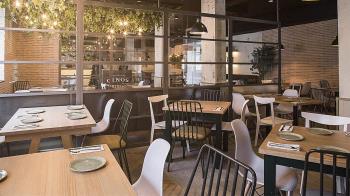 En pleno casco histórico de la localidad, en la calle del Real 