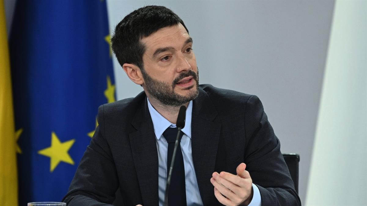 El Ministerio de Bustinduy prohíbe las bebidas energéticas a menores de 16 años