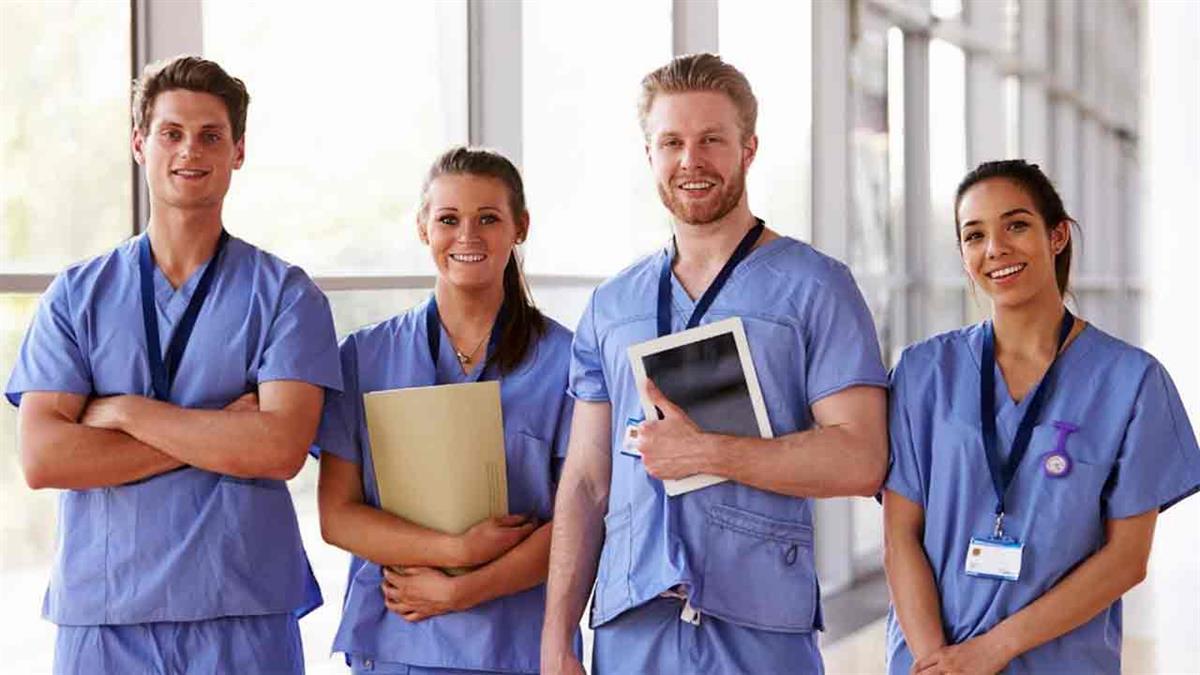 Esta rama representa una alta competencia laboral, debido a la conocida demanda que existe de personal en el área de salud.