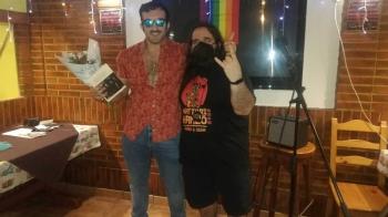 El poeta se había clasificado al proclamarse vencedor en la IV Velada en el mes de abril