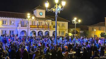 El municipio ha celebrado la fiesta de las castañas en la Plaza Mayor
