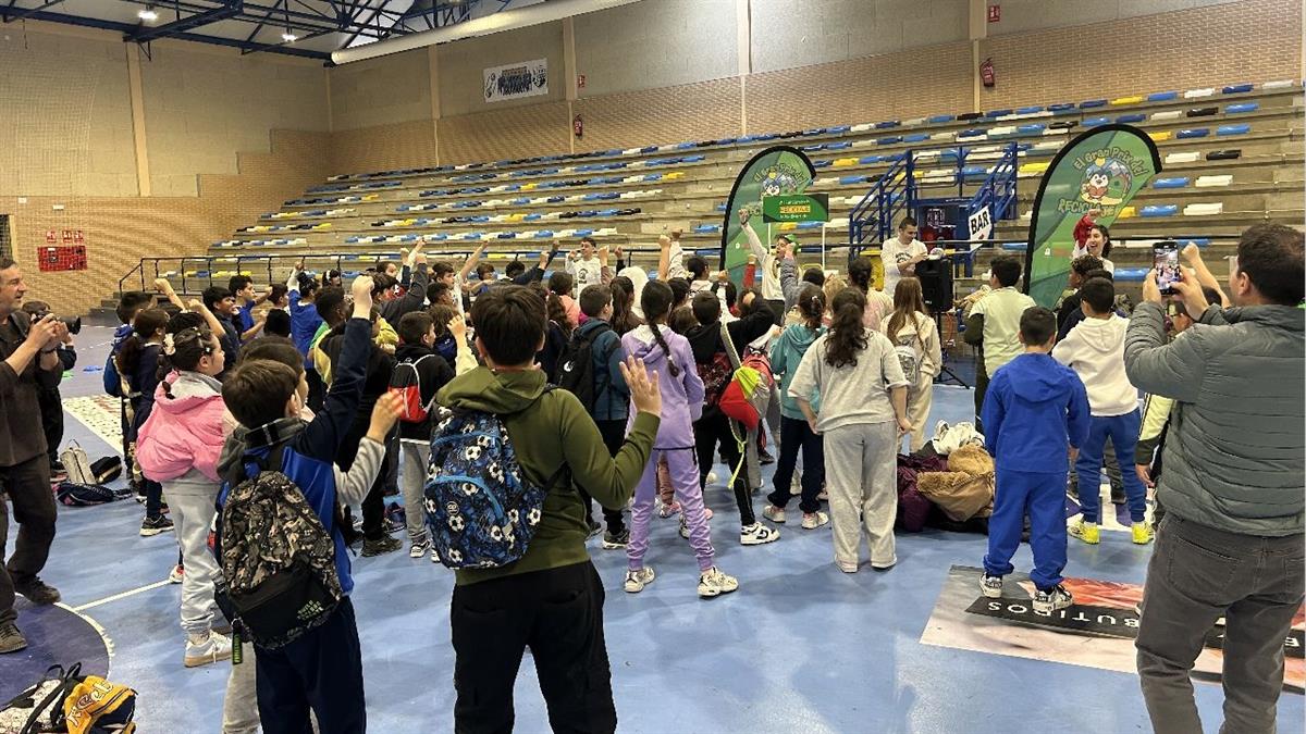 Alumnos de los colegios Giner de los Ríos y León Felipe protagonizan la primera jornada de este concurso educativo impulsado por Ecovidrio